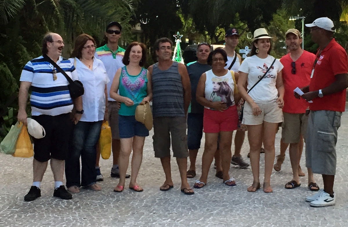 Having a good time with a group in Praia do Forte