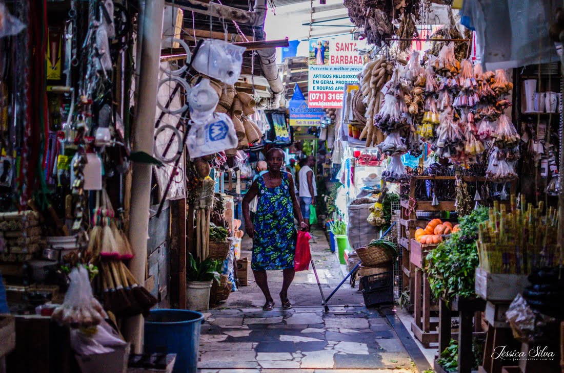 The traditional São Joaquim Fair, in the Comércio neighborhood – Salvador Ba, is famous for its variety of crafts, artifacts, food and much more!